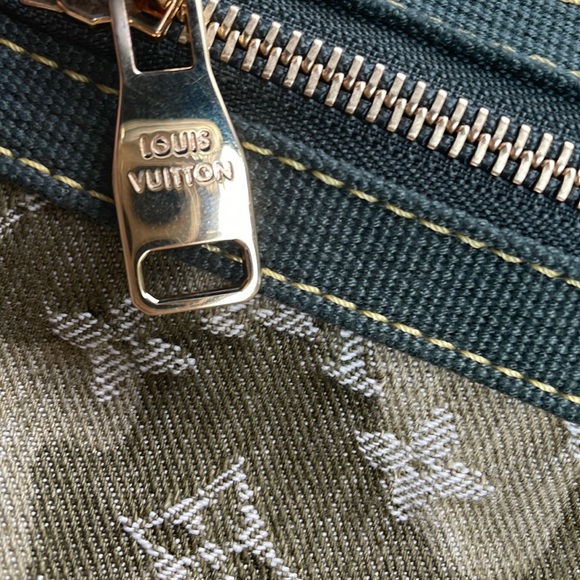 Authentic and rare Limited Edition Louis Vuitton X Takashi Murakami. - Picture 8 of 8